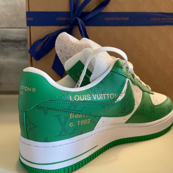 💚New!! Extremely RARE Louis Vuitton x Nike Air Forces! Green men’s size 9💚 - Picture 6 of 11